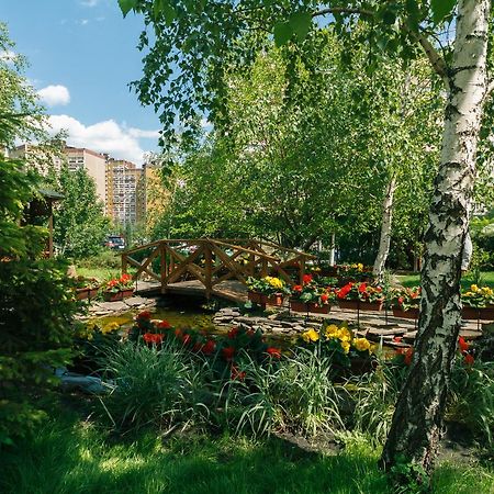 Apartment Poznyaky-Bazhana キエフ エクステリア 写真