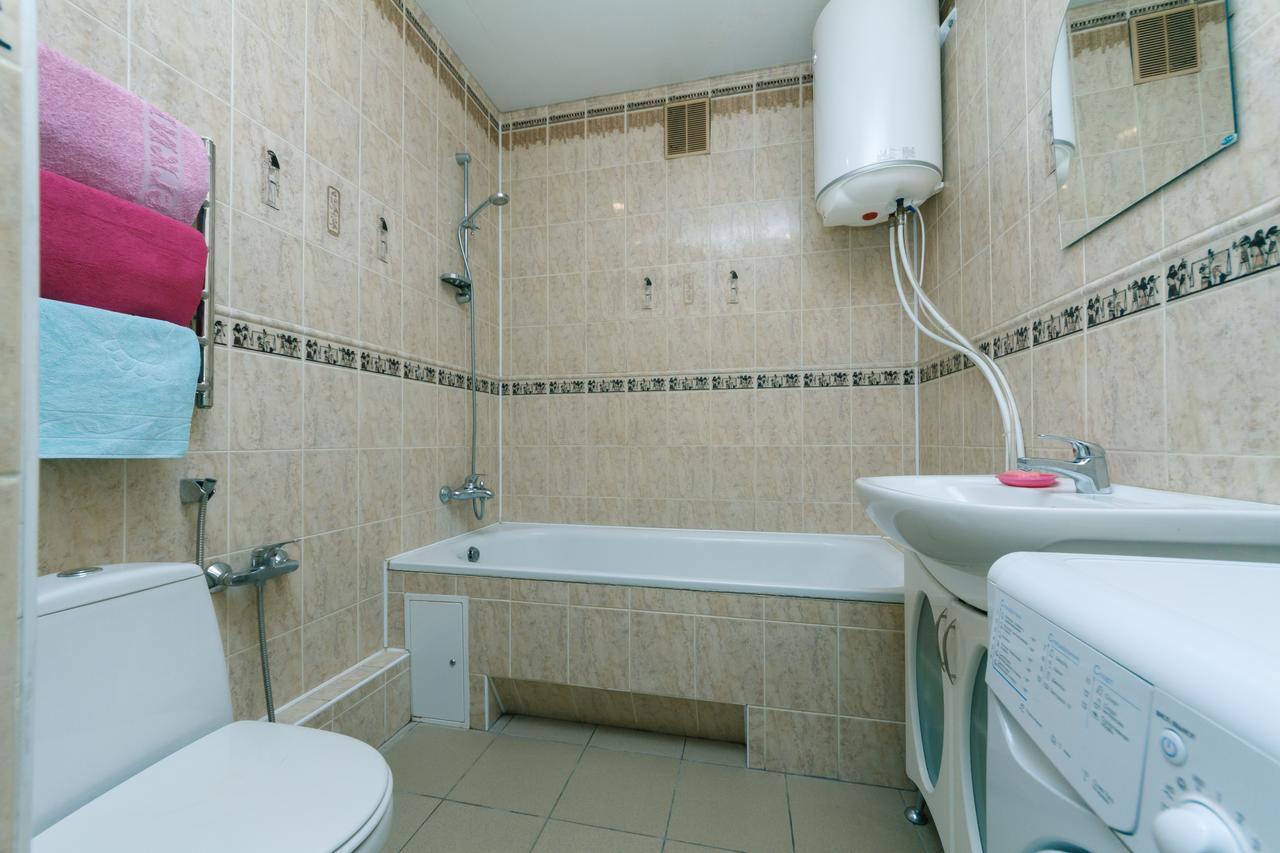Apartment Poznyaky-Bazhana キエフ エクステリア 写真